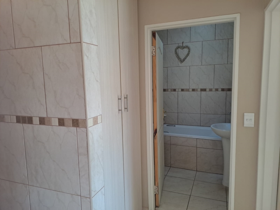 1 Bedroom Property for Sale in Jan Cillierspark Free State